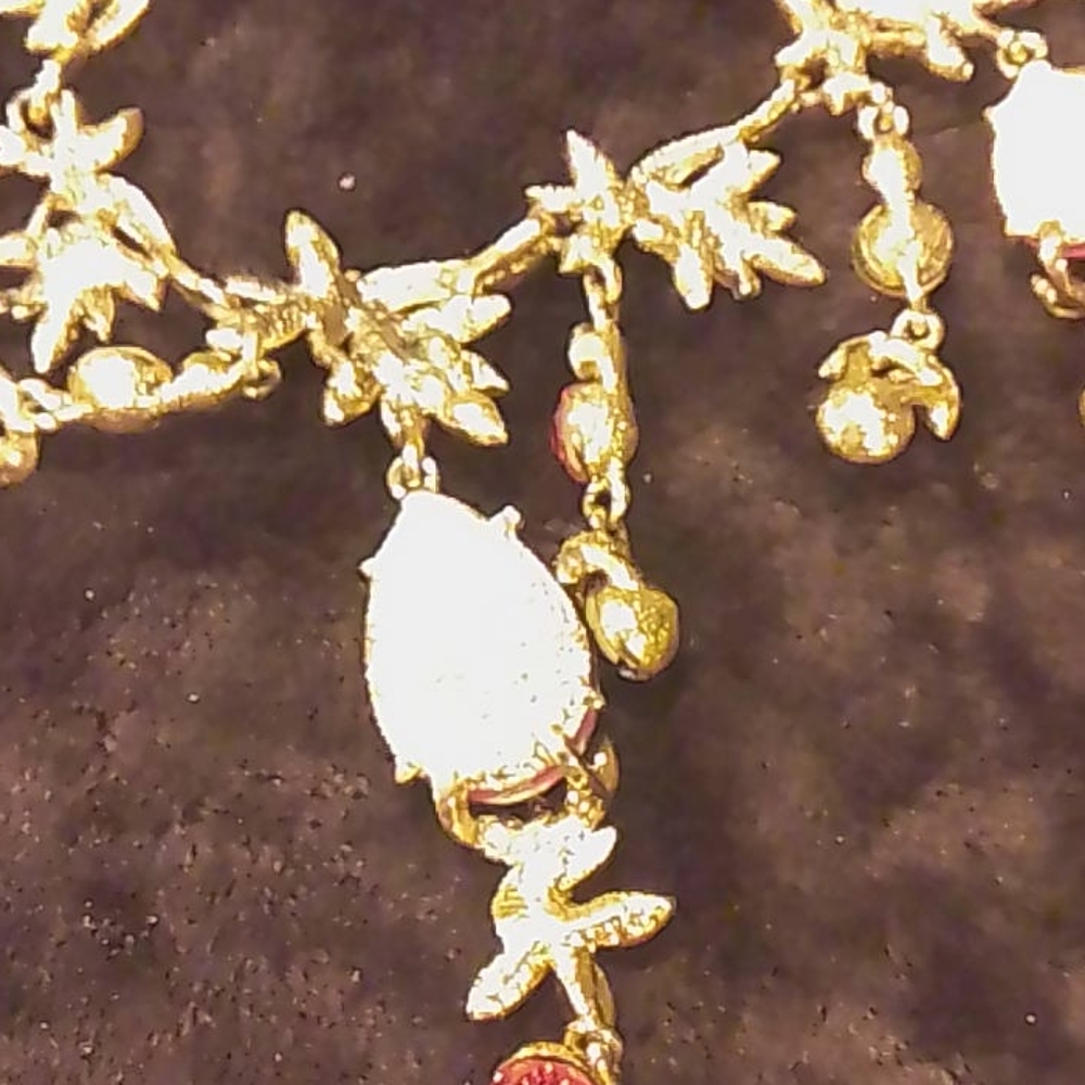 Princess Style Necklace! - Picture 4 of 6